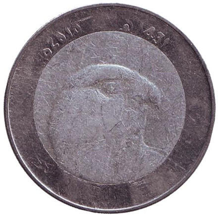 Монета 10 динаров. 2010 год, Алжир. Сокол.