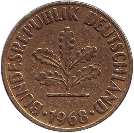 Монета 10 пфеннигов. 1968 год (D), ФРГ. Дубовые листья. Монета 10 пфеннигов. 1968 год (D), ФРГ. Дубовые листья.