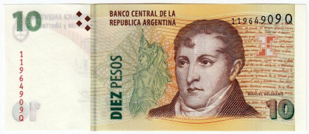 Банкнота 10 песо. 2003 год, Аргентина. Мануэль Бельграно. Памятник национальному флагу.