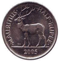 Олень. Сивусагур Рамгулам. Монета 1/2 рупии. 2005 год, Маврикий.