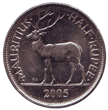 Монета 1/2 рупии. 2005 год, Маврикий. Олень. Сивусагур Рамгулам.