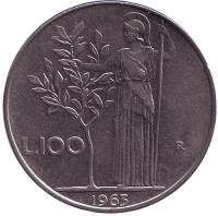 Богиня мудрости Минерва рядом с оливковым деревом. Монета 100 лир. 1963 год, Италия. 