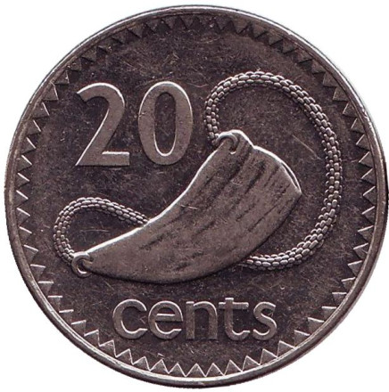 Монета 20 центов. 1995 год, Фиджи. Культовый атрибут Tabua (зуб кита) на плетеном шнурке.