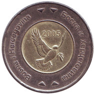 Монета 5 конвертируемых марок. 2005 год, Босния и Герцеговина. Голубь. Монета 5 конвертируемых марок. 2005 год, Босния и Герцеговина. Голубь.