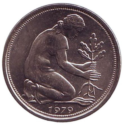 Монета 50 пфеннигов. 1979 год (F), ФРГ. Женщина, сажающая дуб.