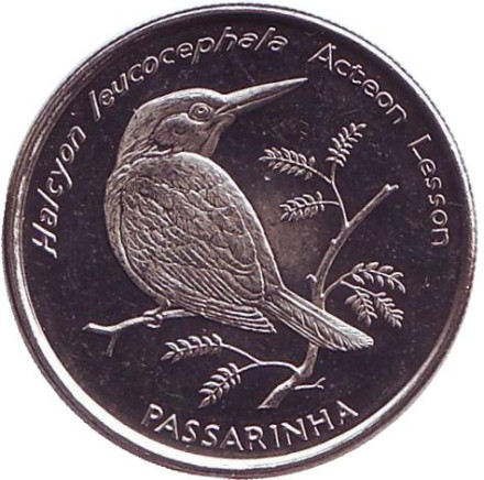 Монета 10 эскудо. 1994 год, Кабо-Верде. UNC. Зимородок. Сероголовая альциона.