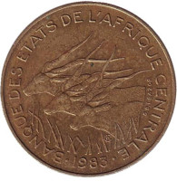 Африканские антилопы. (Западные канны). Монета 10 франков. 1983 год, Центральные Африканские Штаты.