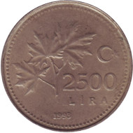Монета 2500 лир. 1993 год, Турция. Монета 2500 лир. 1993 год, Турция.