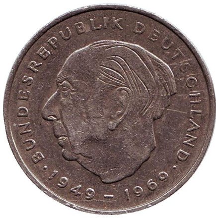 Монета 2 марки. 1971 год (J), ФРГ. Теодор Хойс.