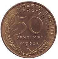 Монета 50 сантимов. 1962 год, Франция. (3 складки на воротнике). Монета 50 сантимов. 1962 год, Франция. (3 складки на воротнике).