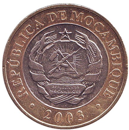 Монета 10000 метикалов. 2003 год, Мозамбик. Носорог.