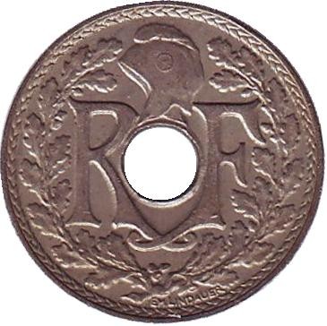 Монета 5 сантимов. 1931 год, Франция. Монета 5 сантимов. 1931 год, Франция.