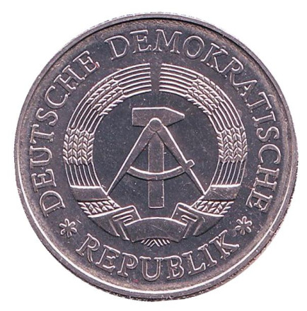 Монета 2 марки. 1982 год, ГДР.