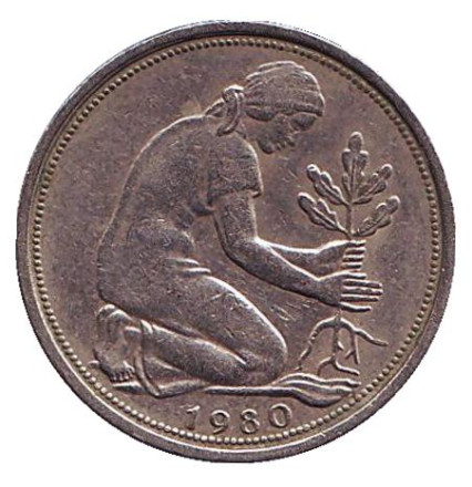 Монета 50 пфеннигов. 1980 год (D), ФРГ. Из обращения. Женщина, сажающая дуб.