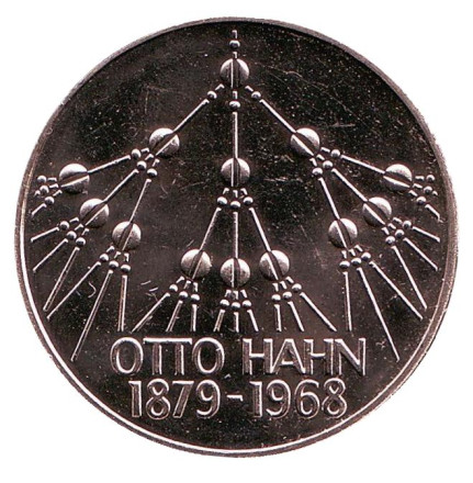 Монета 5 марок. 1979 год, ФРГ. UNC. 100 лет со дня рождения Отто Гана.