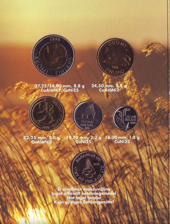 Лебедь. Набор монет Финляндии в буклете (5 шт., с жетоном), 1996 год, Финляндия. (Вар. I) Лебедь. Набор монет Финляндии в буклете (5 шт., с жетоном), 1996 год, Финляндия. (Вар. I)