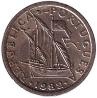 Монета 2,5 эскудо. 1982 год, Португалия. Монета 2,5 эскудо. 1982 год, Португалия.