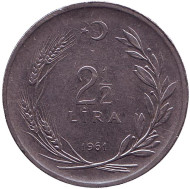 Монета 2,5 лиры. 1961 год, Турция. Монета 2,5 лиры. 1961 год, Турция.