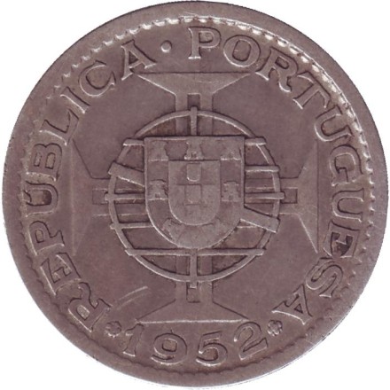 Монета 20 эскудо. 1952 год, Гвинея-Бисау. Монета 20 эскудо. 1952 год, Гвинея-Бисау.