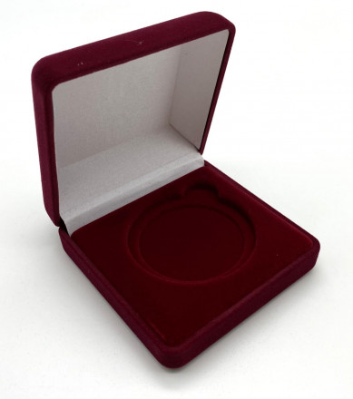 Футляр (коробка) квадратный для одной медали (монеты) диаметром до 60 мм. Производство Китай. 92х92х40 мм.