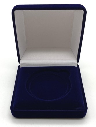 Футляр (коробка) квадратный для одной медали (монеты) диаметром до 60 мм. Производство Китай. 92х92х40 мм.