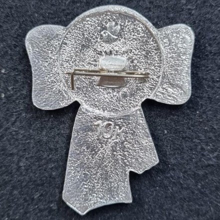 Ленин в кепке. Бант. Значок. СССР. Ленин в кепке. Бант. Значок. СССР.