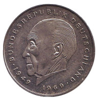 Монета 2 марки. 1982 год (G), ФРГ. Конрад Аденауэр. Монета 2 марки. 1982 год (G), ФРГ. Конрад Аденауэр.