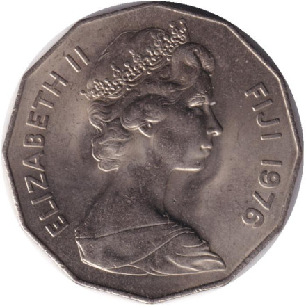 Монета 50 центов. 1976 год, Фиджи. Фиджийское каноэ Такиа (Каунитони).