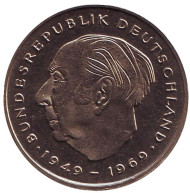 Монета 2 марки. 1977 год (F), ФРГ. Теодор Хойс. Монета 2 марки. 1977 год (F), ФРГ. Теодор Хойс.