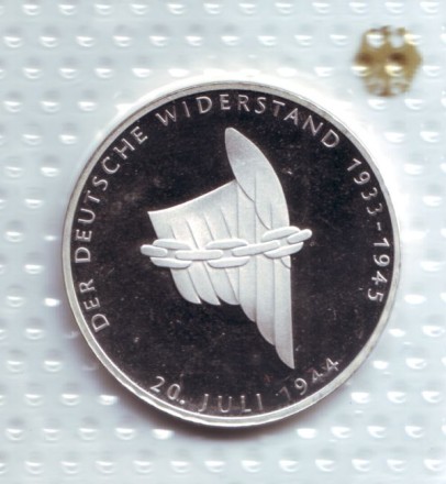 hitler-2tt.jpg hitler-2tt.jpg