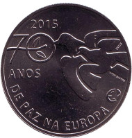 Монета 2,5 евро. 2015 год, Португалия. 70 лет мира в Европе. Монета 2,5 евро. 2015 год, Португалия. 70 лет мира в Европе.