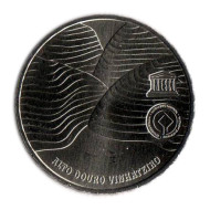 Монета 2,5 евро. 2008 год, Португалия. Винодельческий регион Алту Дору. Монета 2,5 евро. 2008 год, Португалия. Винодельческий регион Алту Дору.