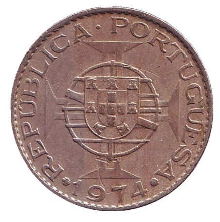 Монета 10 эскудо. 1974 год, Мозамбик в составе Португалии.