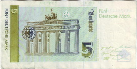 Банкнота 5 марок. 1991 год, ФРГ. Беттина фон Арним. Бранденбургские ворота. Банкнота 5 марок. 1991 год, ФРГ. Беттина фон Арним. Бранденбургские ворота.