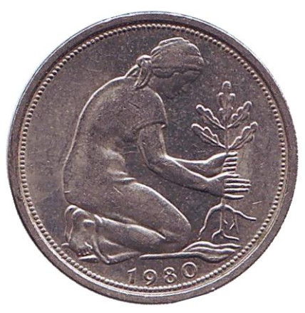 Монета 50 пфеннигов. 1980 год (G), ФРГ. Женщина, сажающая дуб.