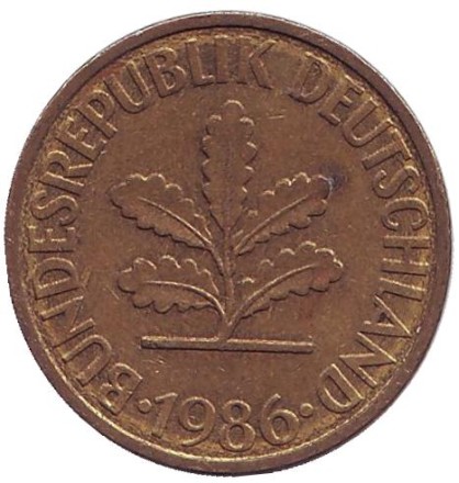 Монета 10 пфеннигов. 1986 год (D), ФРГ. Дубовые листья. Монета 10 пфеннигов. 1986 год (D), ФРГ. Дубовые листья.