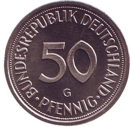 Монета 50 пфеннигов. 1982 год (G), ФРГ. Женщина, сажающая дуб.