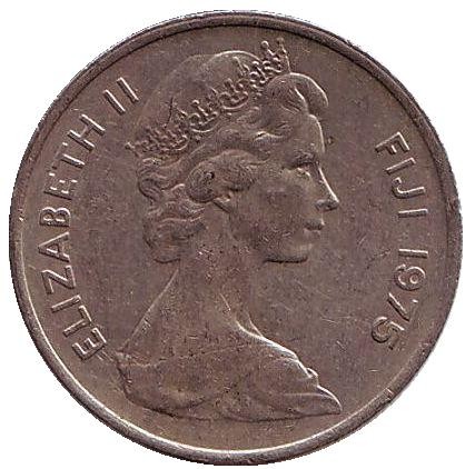 Монета 5 центов. 1975 год, Фиджи. Фиджийский барабан (лали). Монета 5 центов. 1975 год, Фиджи. Фиджийский барабан (лали).