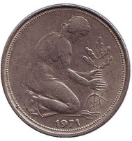 Монета 50 пфеннигов. 1971 (F) год, ФРГ. Женщина, сажающая дуб. Монета 50 пфеннигов. 1971 (F) год, ФРГ. Женщина, сажающая дуб.
