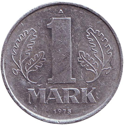 Монета 1 марка. 1975 год, ГДР.