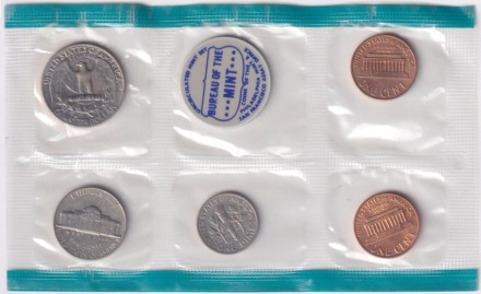 Набор из 5-ти монет номиналами 1, 5, 10 и 25 центов с жетоном. 1969 год, США. Дворы "S" и "P".