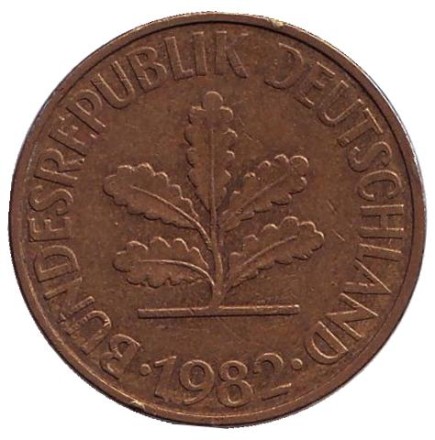 Монета 10 пфеннигов. 1982 год (D), ФРГ. Дубовые листья.