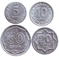 Набор монет Азербайджана (4 шт.). 1992-1993 гг., Азербайджан. (20 гяпиков - "I" без точки) Набор монет Азербайджана (4 шт.). 1992-1993 гг., Азербайджан. (20 гяпиков - "I" без точки)