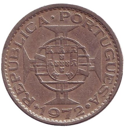 Монета 5 эскудо. 1972 год, Ангола в составе Португалии. Монета 5 эскудо. 1972 год, Ангола в составе Португалии.