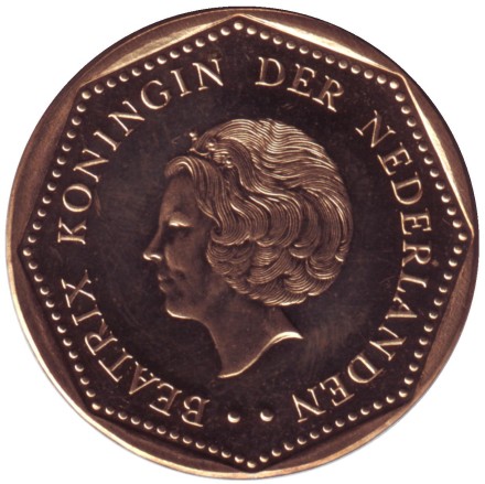 Монета 2,5 гульдена. 2003 год, Нидерландские Антильские острова. Монета 2,5 гульдена. 2003 год, Нидерландские Антильские острова.