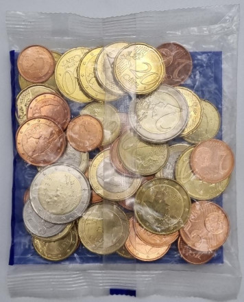 Стартовый пакет евромонет с жетоном (12,79 евро). 2011 год, Эстония.