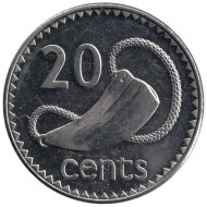 Монета 20 центов. 2006 год, Фиджи. Культовый атрибут Tabua (зуб кита) на плетеном шнурке. Монета 20 центов. 2006 год, Фиджи. Культовый атрибут Tabua (зуб кита) на плетеном шнурке.