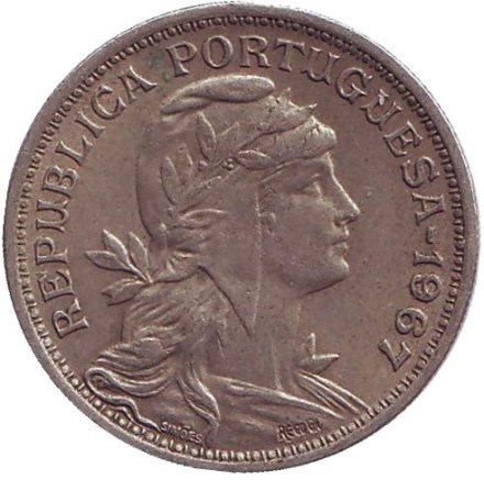 Монета 50 сентаво. 1967 год, Португалия.