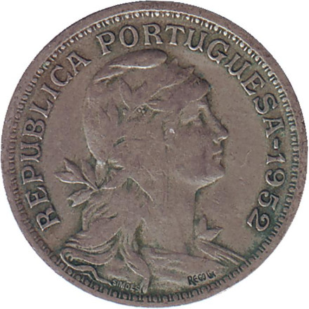 Монета 50 сентаво. 1952 год, Португалия.