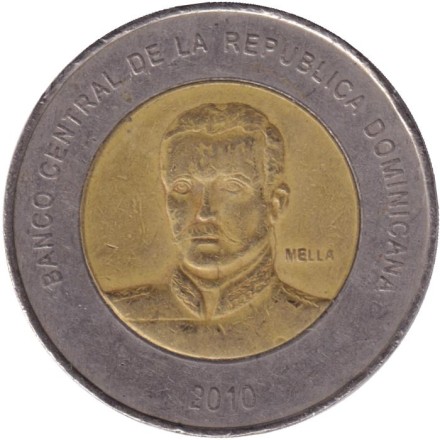 Монета 10 песо. 2010 год, Доминиканская Республика. Матиас Рамон Мелла.